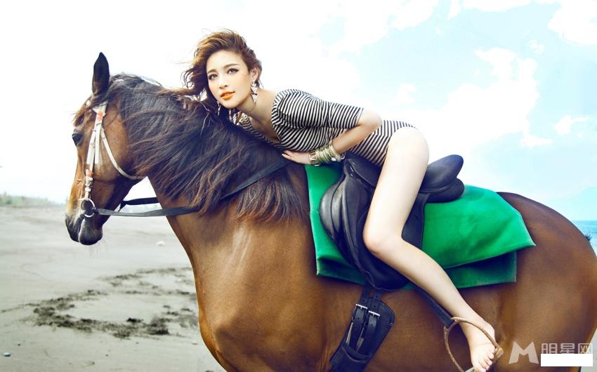 甘婷婷在巴厘島寫真海邊騎馬野性女人味照片圖片3